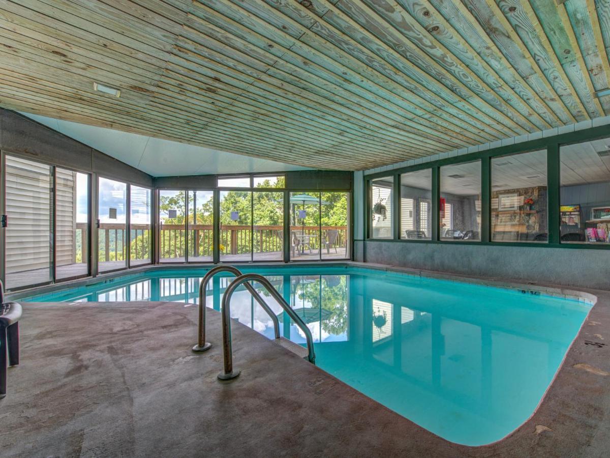 Bear Cub Retreat Apartment Gatlinburg Exterior photo